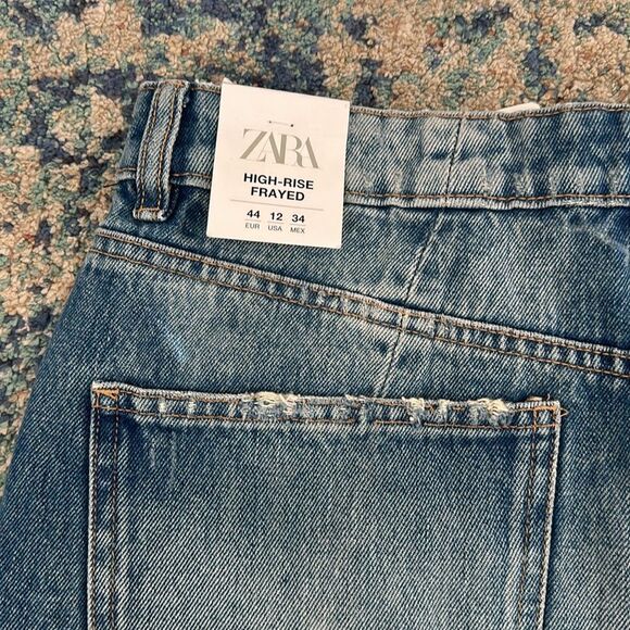 NWT Zara High Rise Frayed Jean Shorts Distressed - Picture 7 of 7